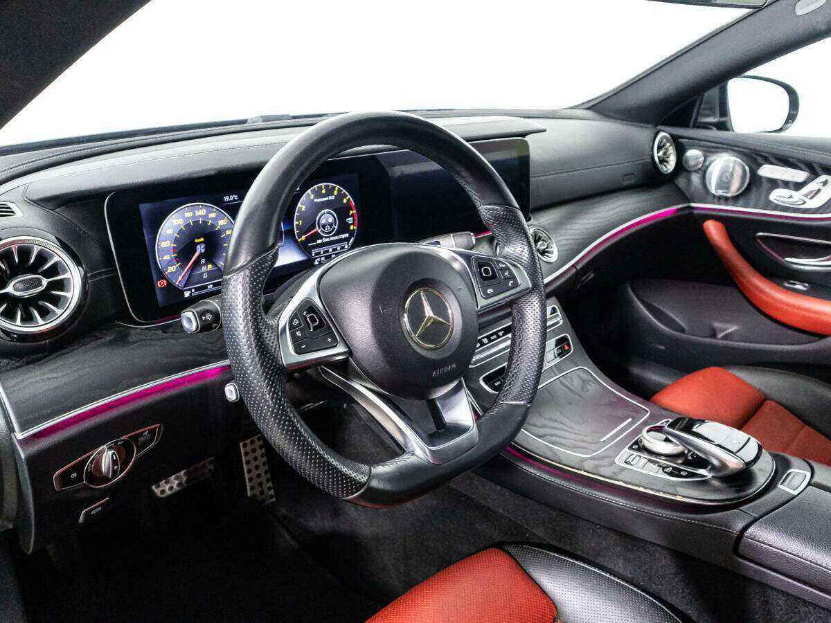Купить Mercedes-Benz E-Класс с пробегом. Фото: #10