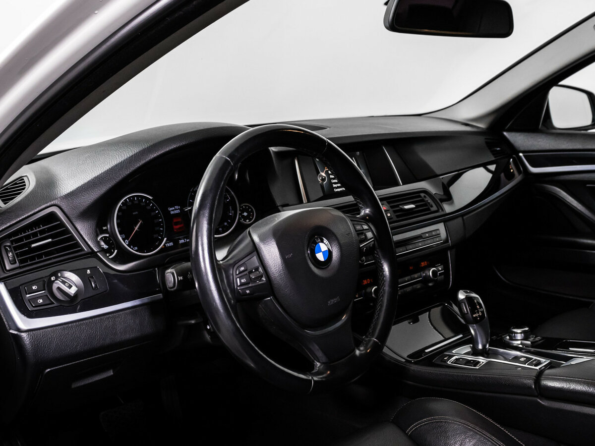 Купить BMW 5 серии с пробегом. Фото: #10