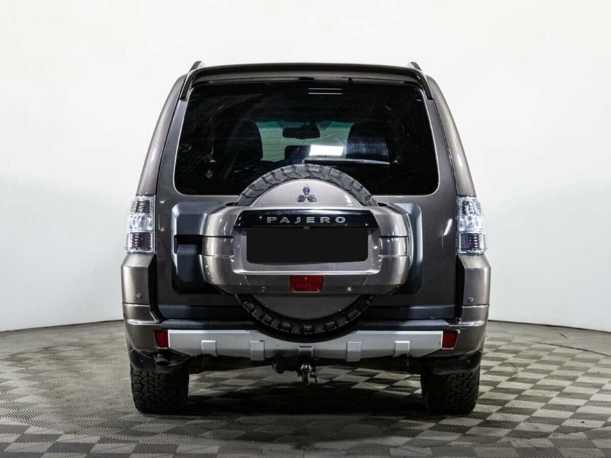 Купить Mitsubishi Pajero с пробегом. Фото: #4