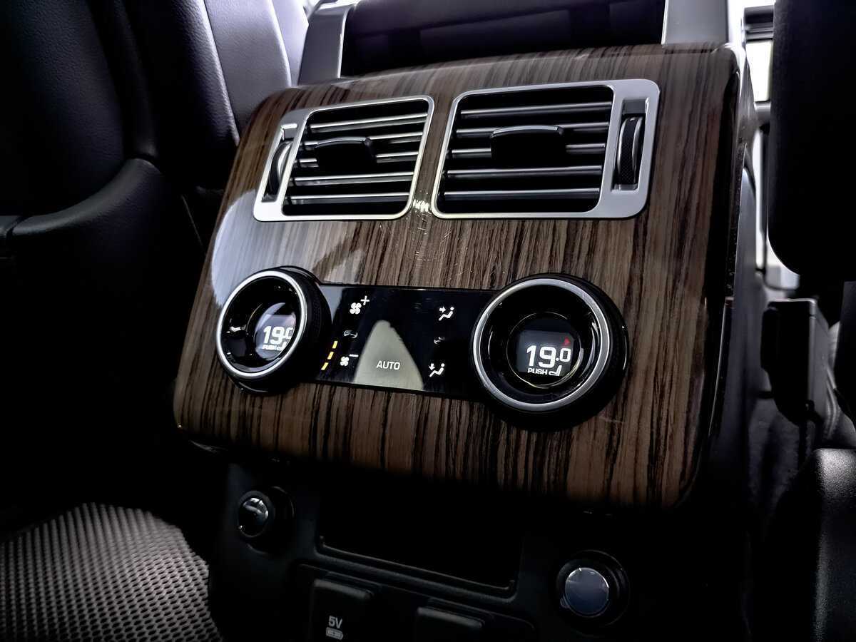 Купить Land Rover Range Rover с пробегом. Фото: #28