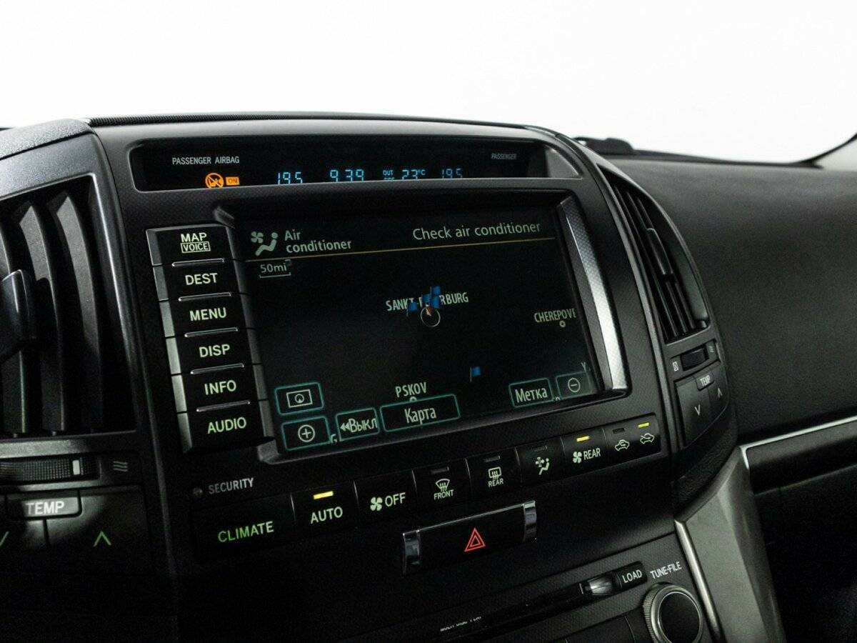 Купить Toyota Land Cruiser с пробегом. Фото: #21