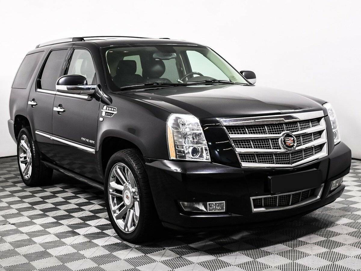 Купить Cadillac Escalade с пробегом. Фото: #2