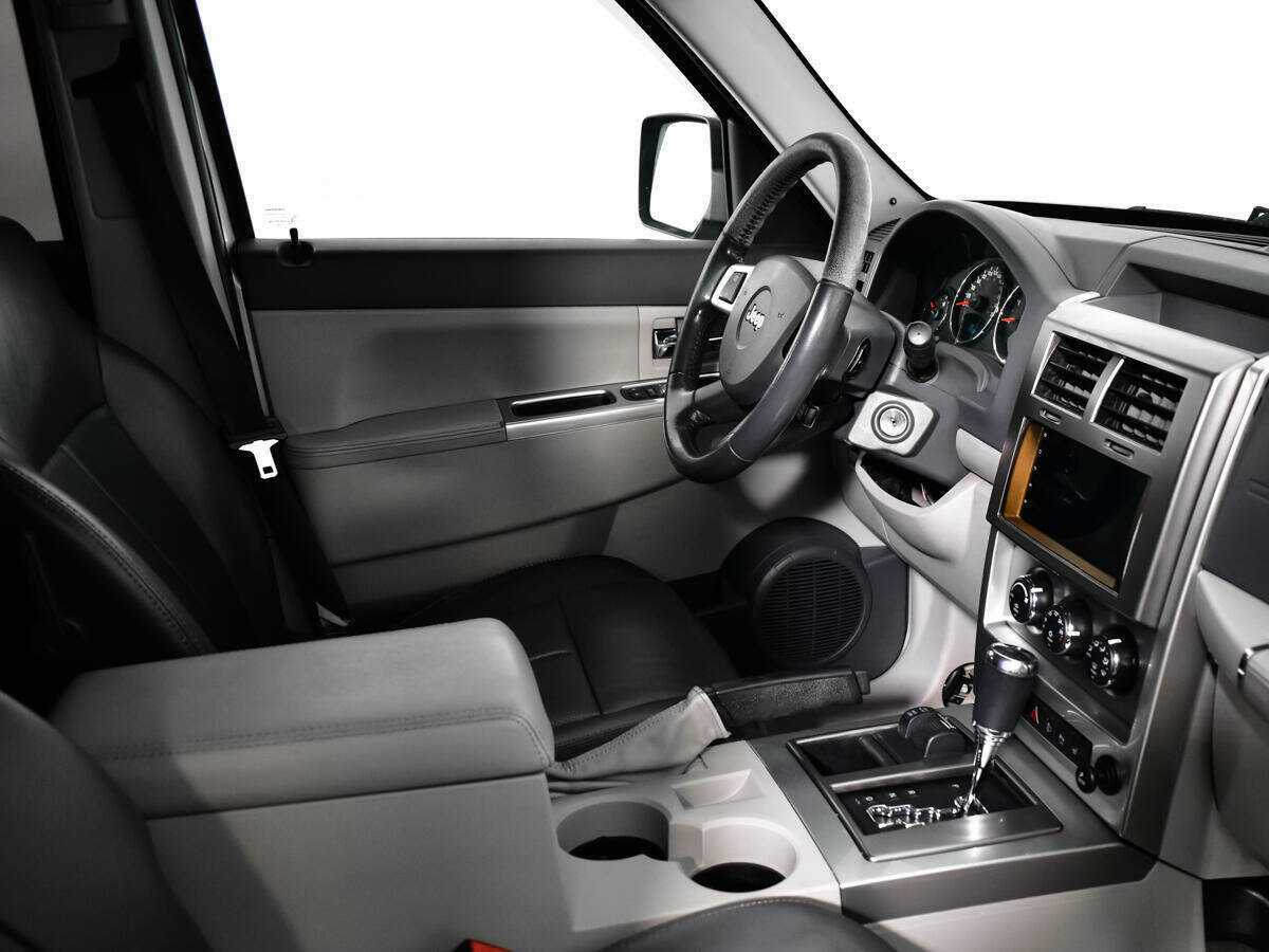 Купить Jeep Cherokee с пробегом. Фото: #8