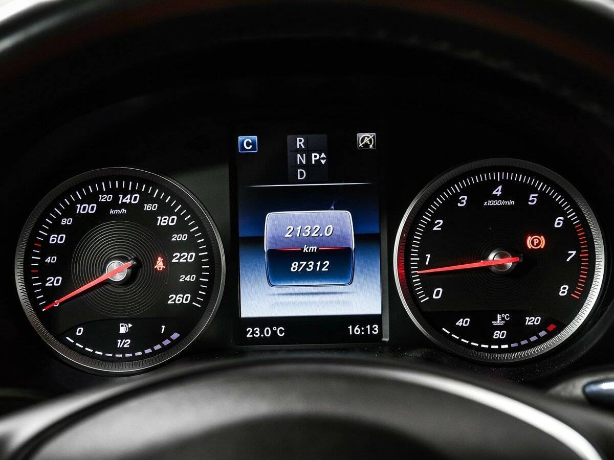 Купить Mercedes-Benz GLC с пробегом. Фото: #9