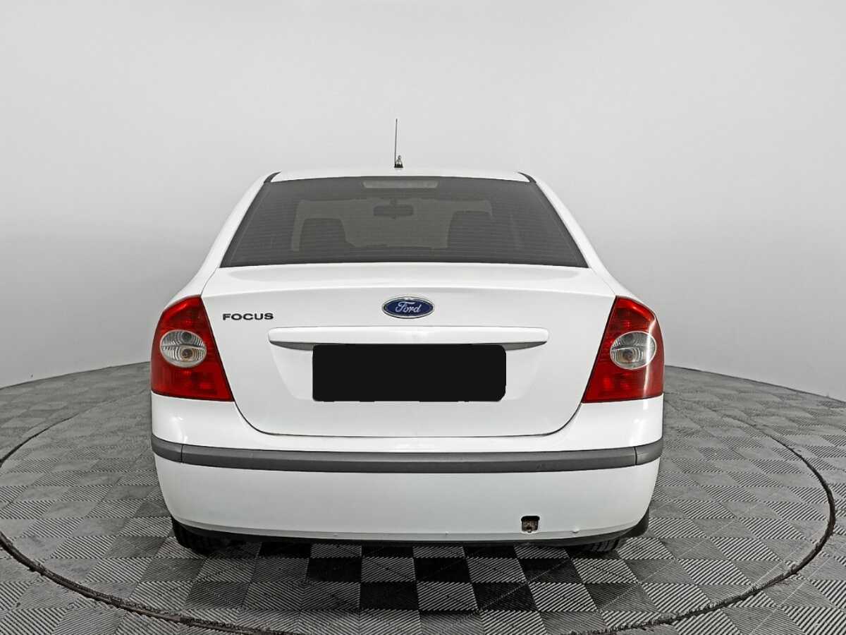 Купить Ford Focus с пробегом. Фото: #4