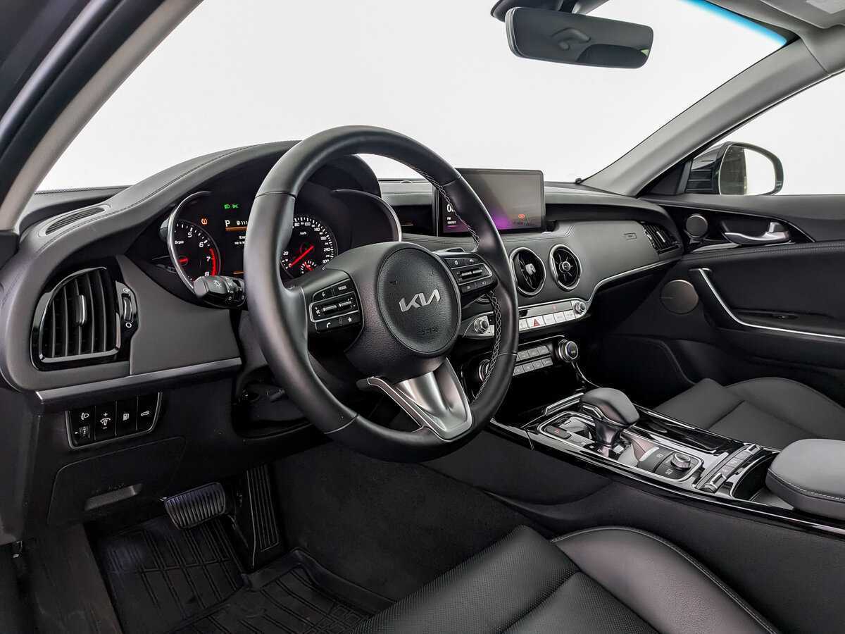 Купить Kia Stinger с пробегом. Фото: #12