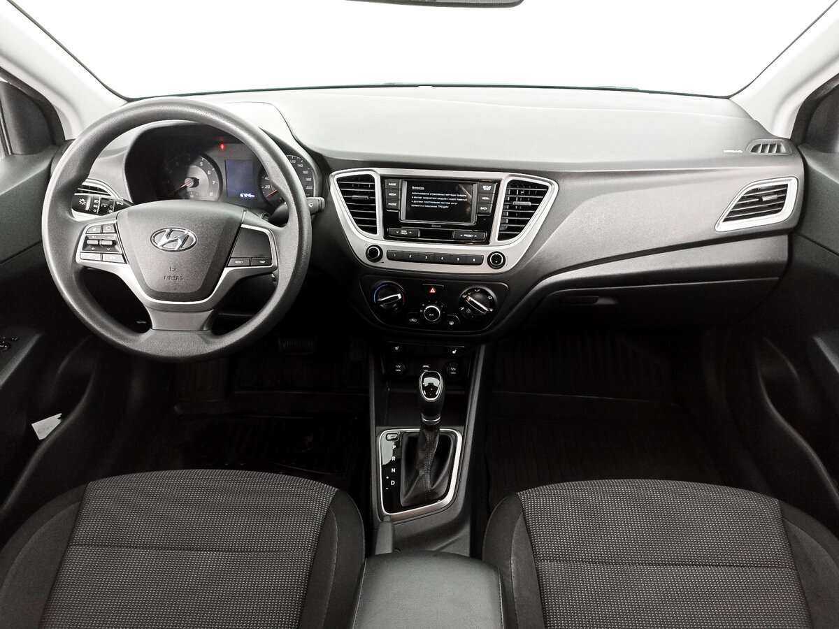Купить Hyundai Solaris с пробегом. Фото: #11