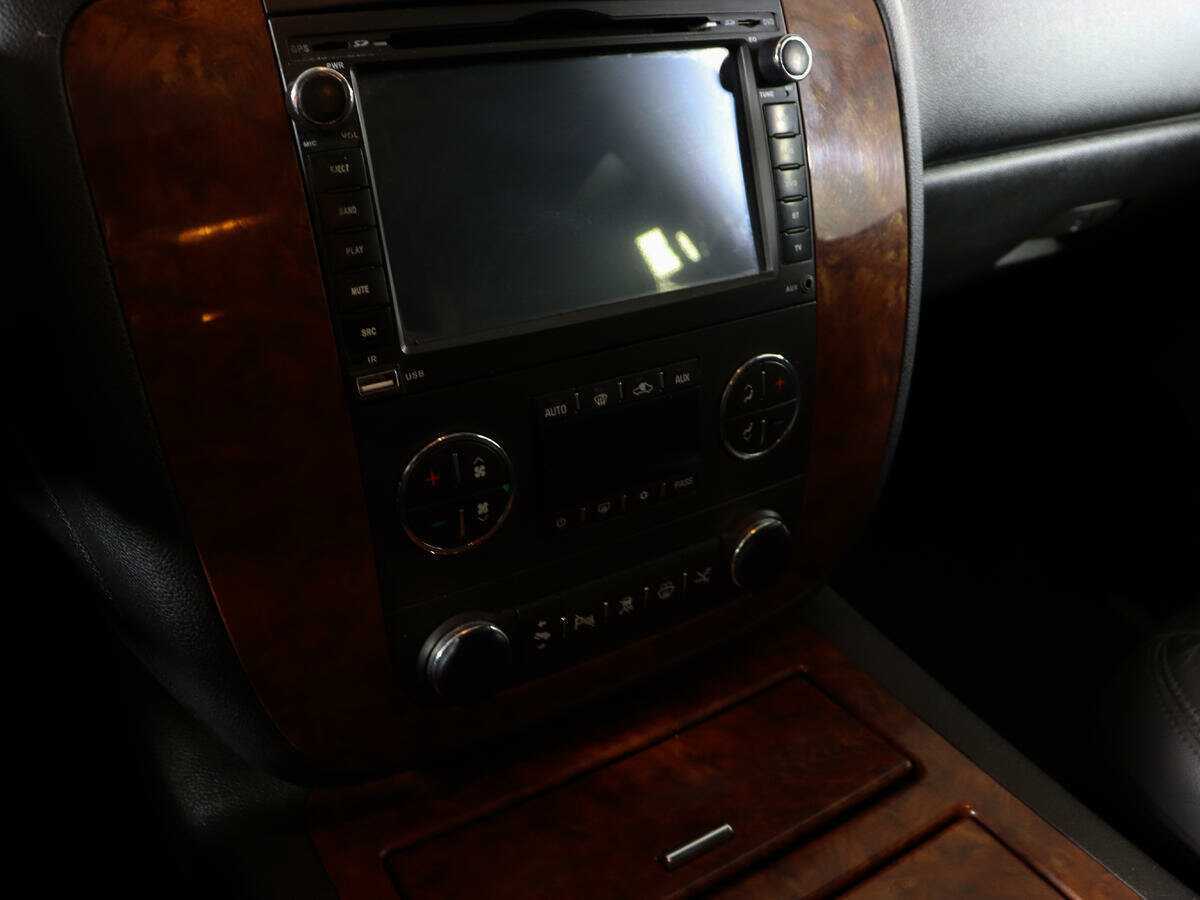 Купить Chevrolet Tahoe с пробегом. Фото: #20