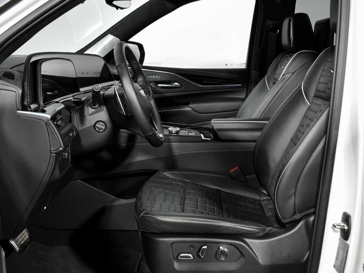 Купить Cadillac Escalade-V с пробегом. Фото: #8