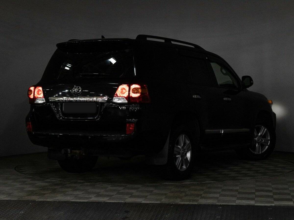 Купить Toyota Land Cruiser с пробегом. Фото: #27