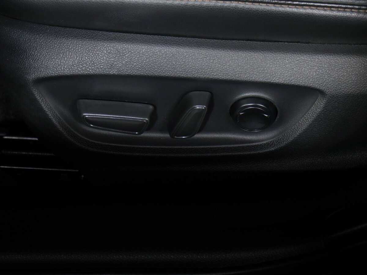 Купить Toyota Camry с пробегом. Фото: #17