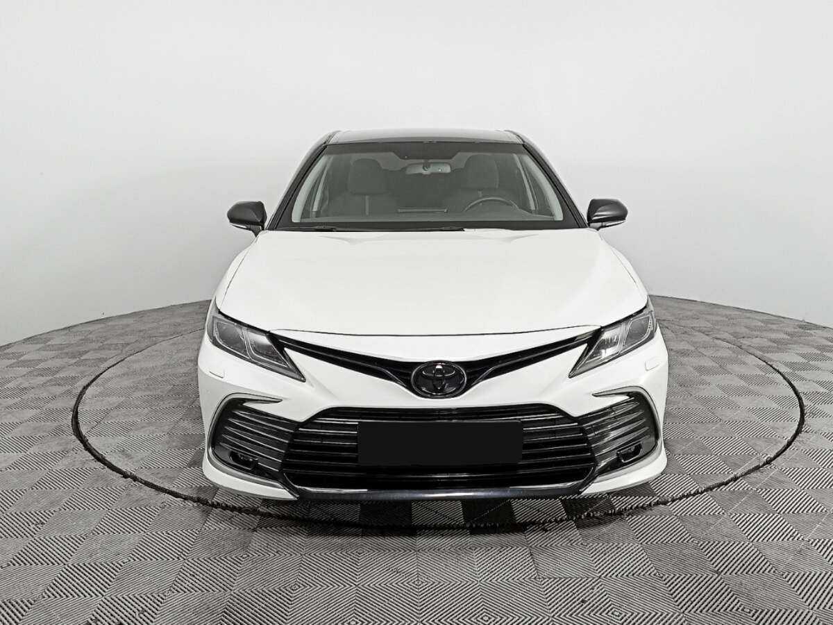 Купить Toyota Camry с пробегом. Фото: #1