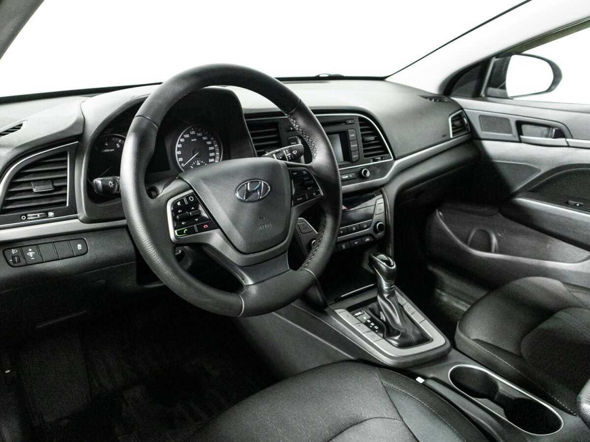 Купить Hyundai Elantra с пробегом. Фото: #9