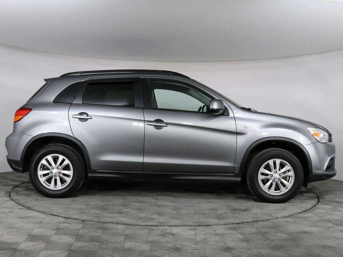 Купить Mitsubishi ASX с пробегом. Фото: #3