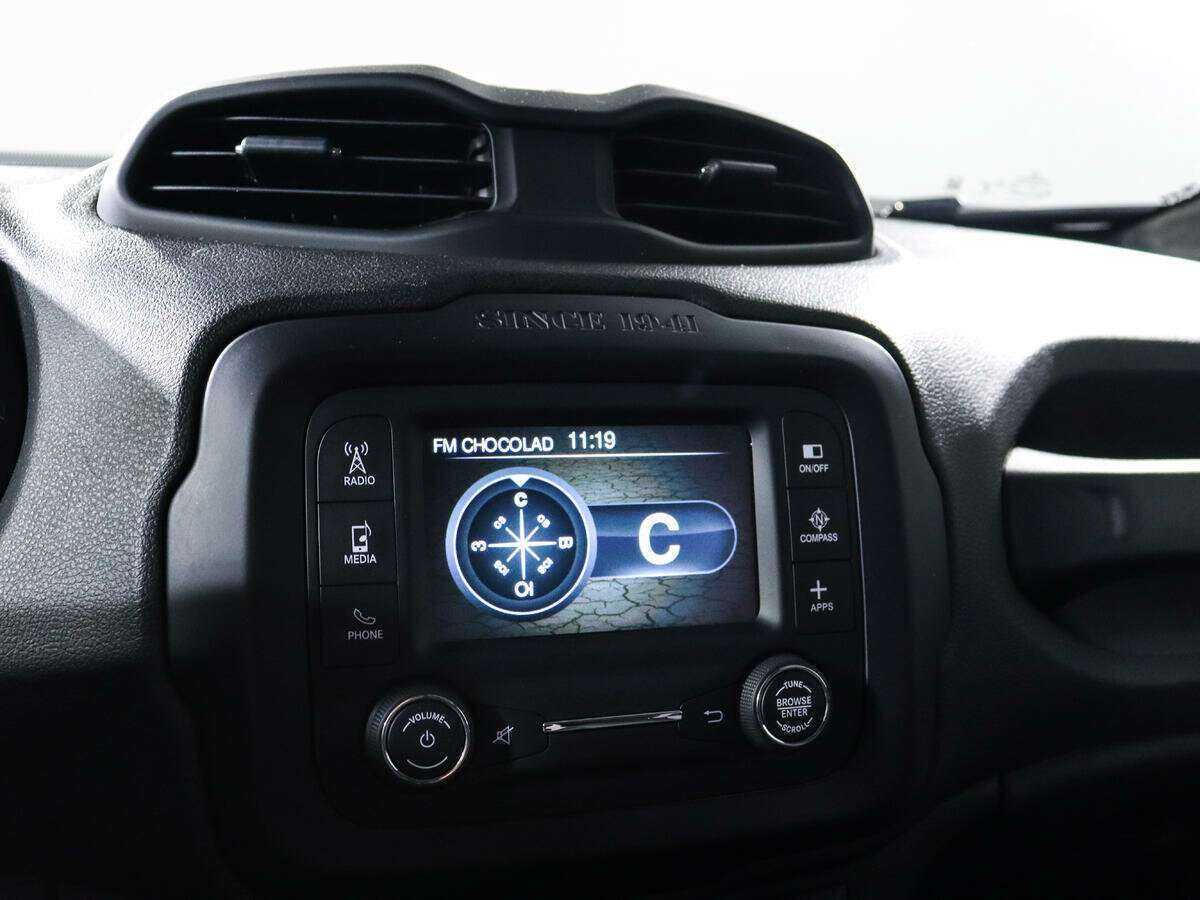 Купить Jeep Renegade с пробегом. Фото: #13