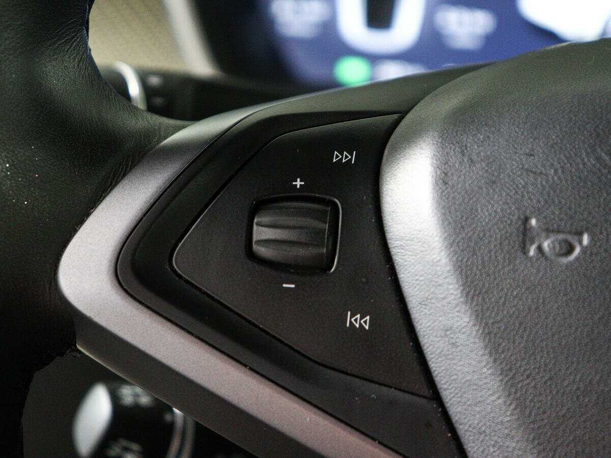 Купить Tesla Model X с пробегом. Фото: #18