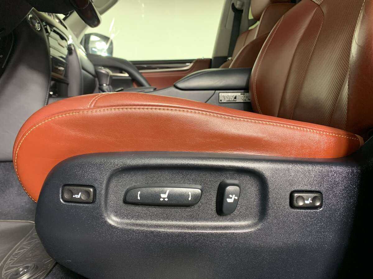 Купить Lexus LX с пробегом. Фото: #14