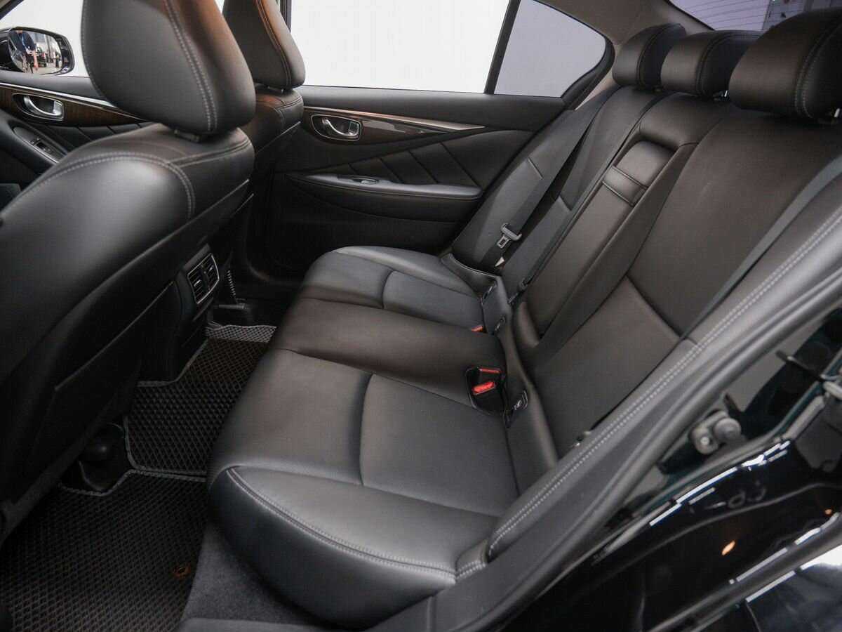 Купить Infiniti Q50 с пробегом. Фото: #13