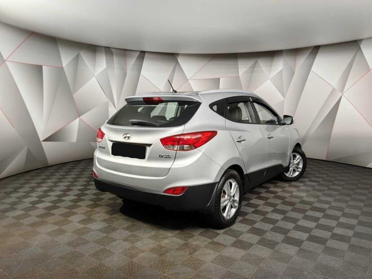 Купить Hyundai ix35 с пробегом. Фото: #1