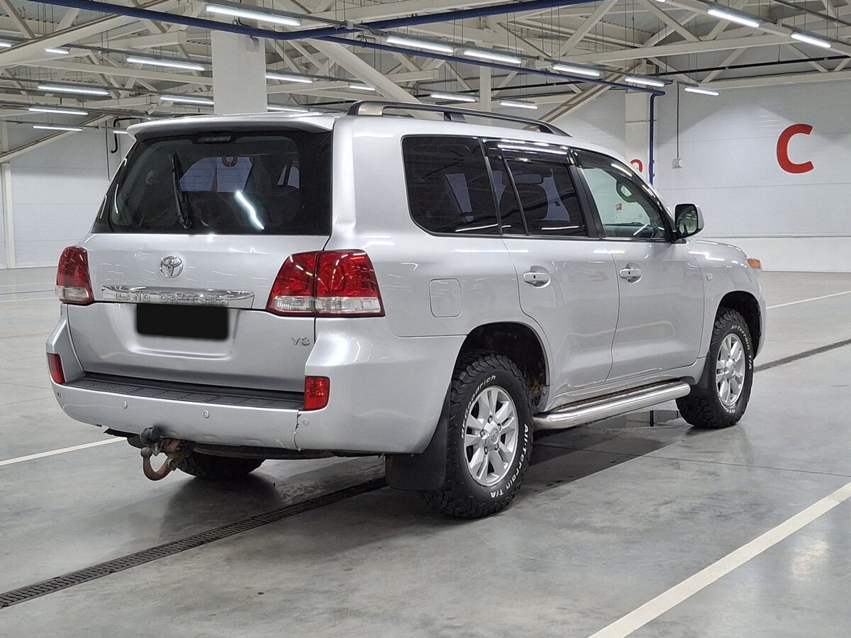 Купить Toyota Land Cruiser с пробегом. Фото: #4
