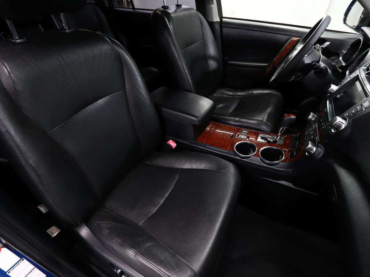 Купить Toyota Highlander с пробегом. Фото: #6