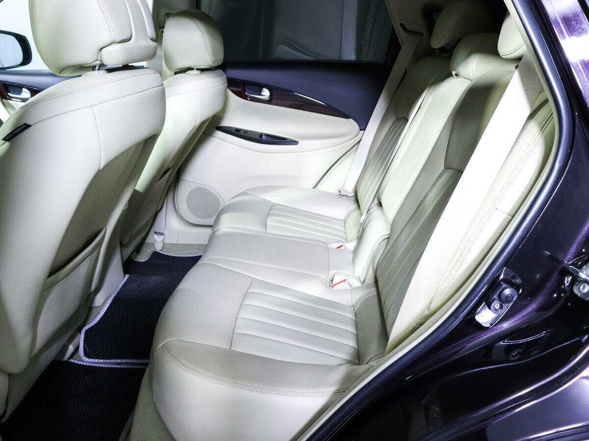 Купить Infiniti QX50 с пробегом. Фото: #9