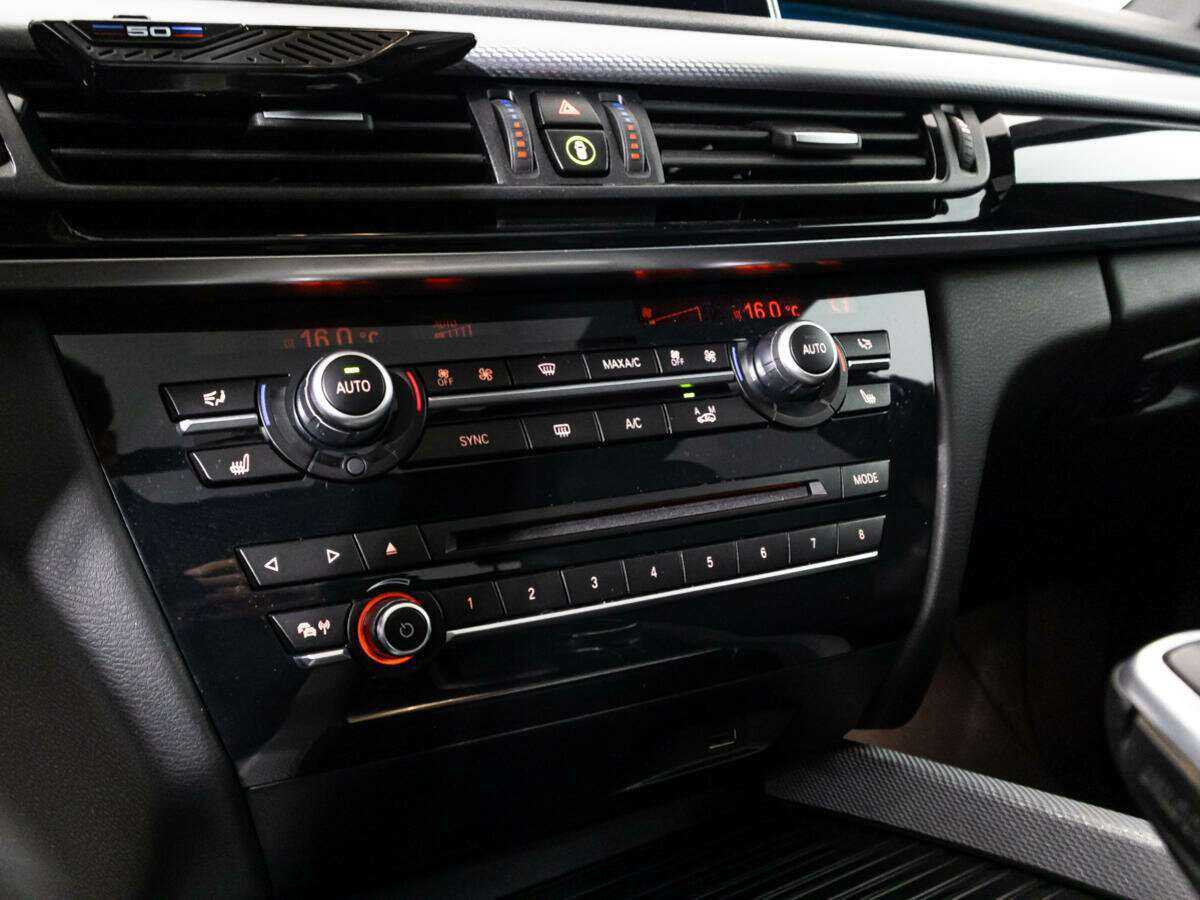 Купить BMW X5 с пробегом. Фото: #18