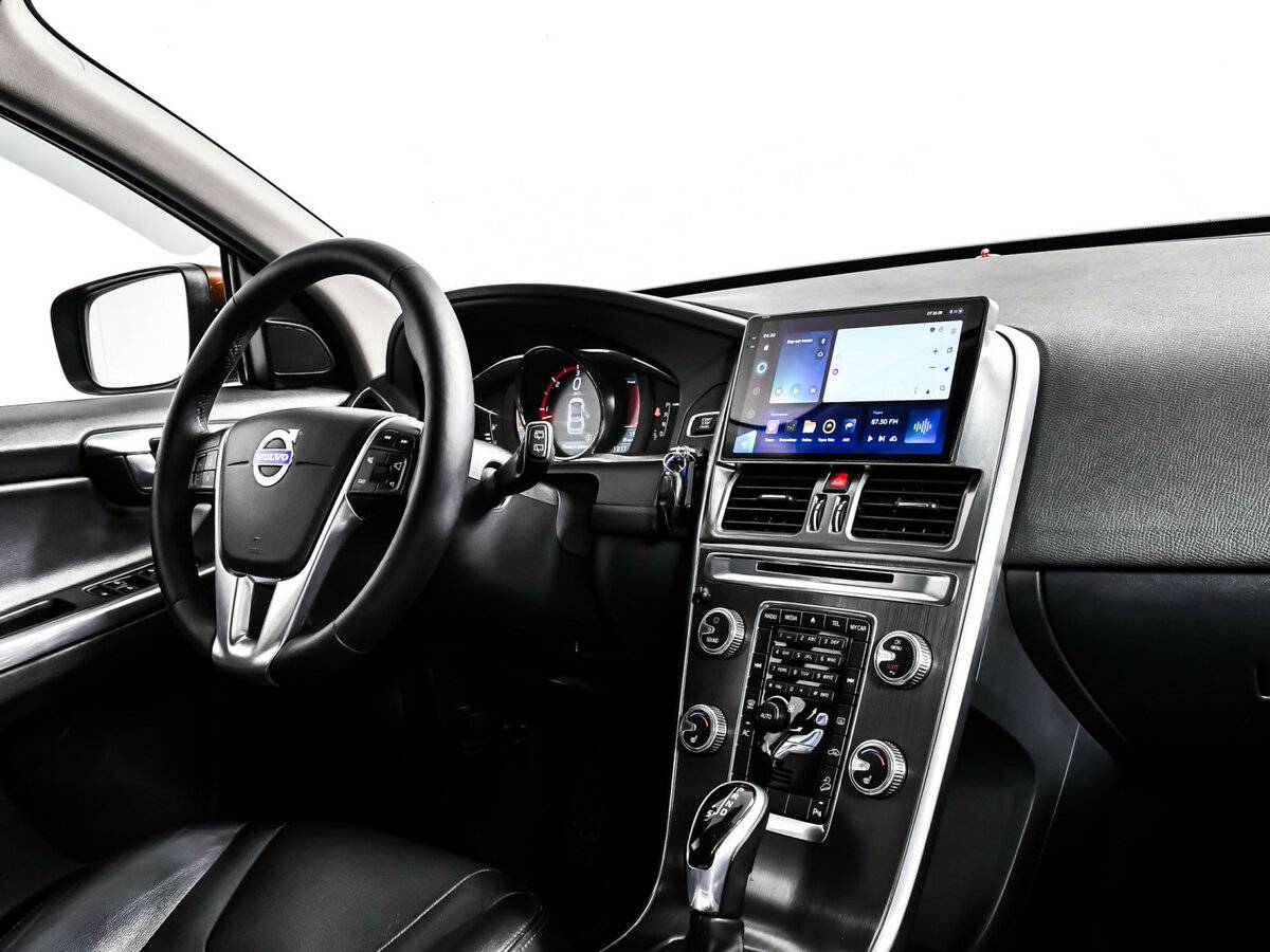 Купить Volvo XC60 с пробегом. Фото: #8