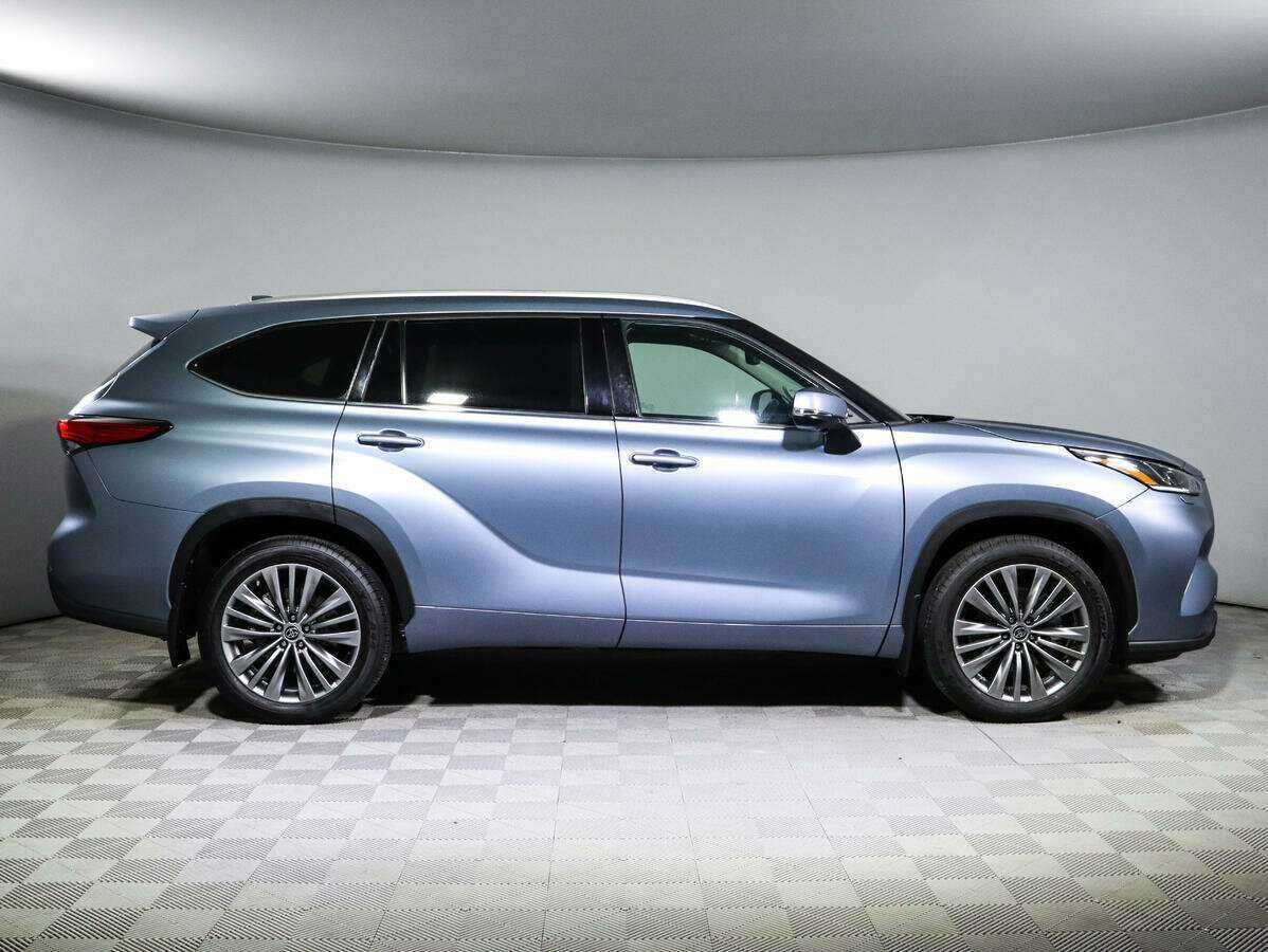 Купить Toyota Highlander с пробегом. Фото: #3