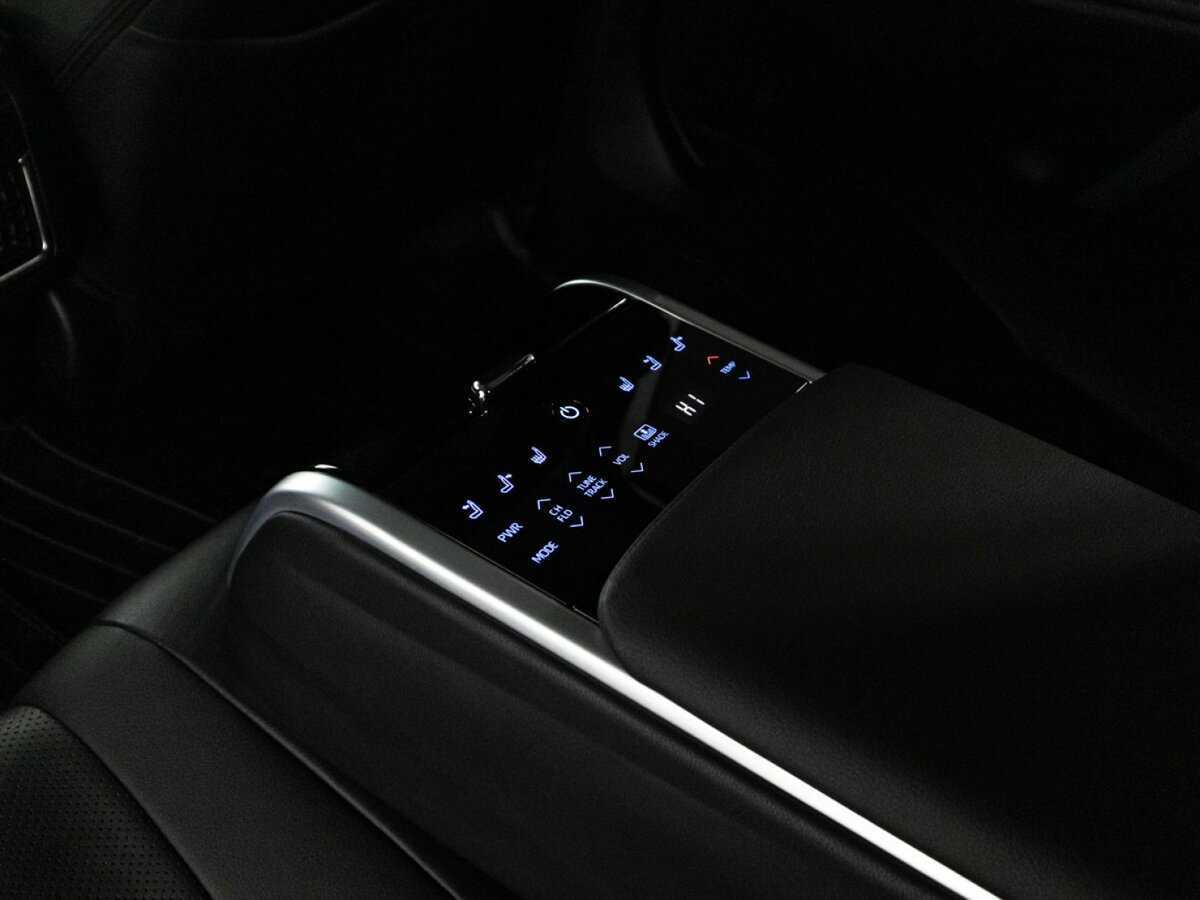 Купить Toyota Camry с пробегом. Фото: #26