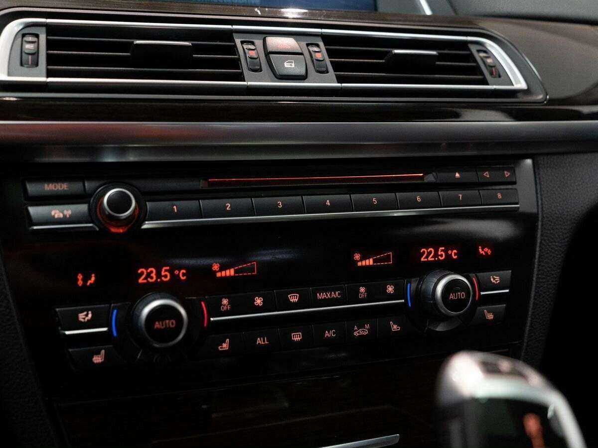 Купить BMW 7 серии с пробегом. Фото: #15