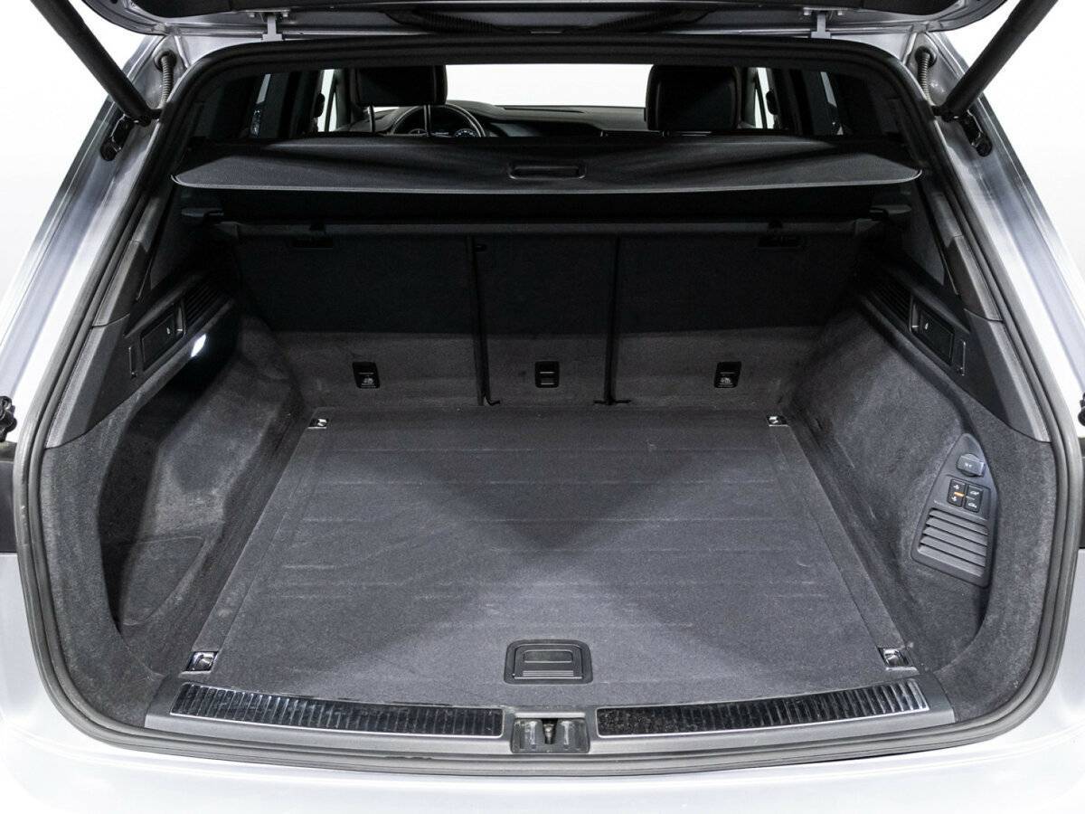 Купить Volkswagen Touareg с пробегом. Фото: #14