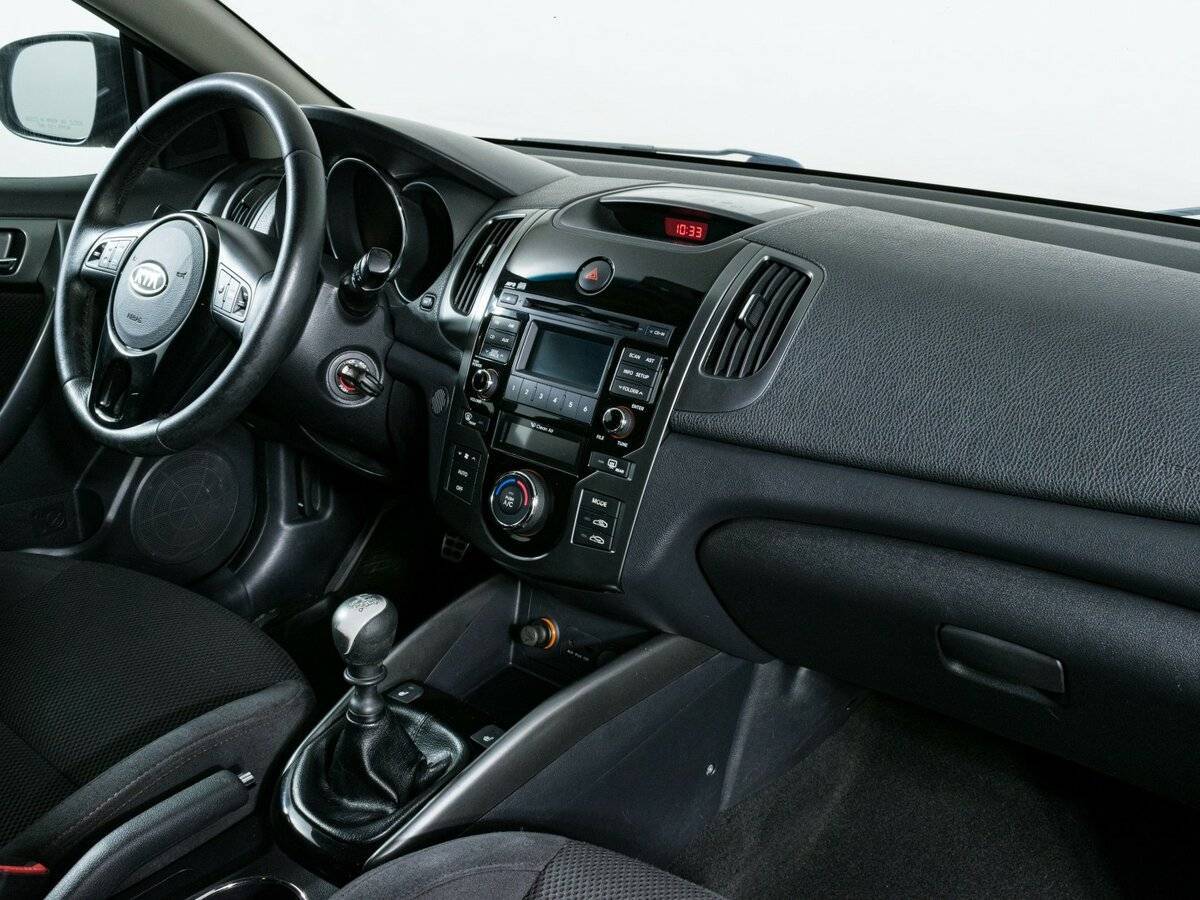 Купить Kia Cerato с пробегом. Фото: #9