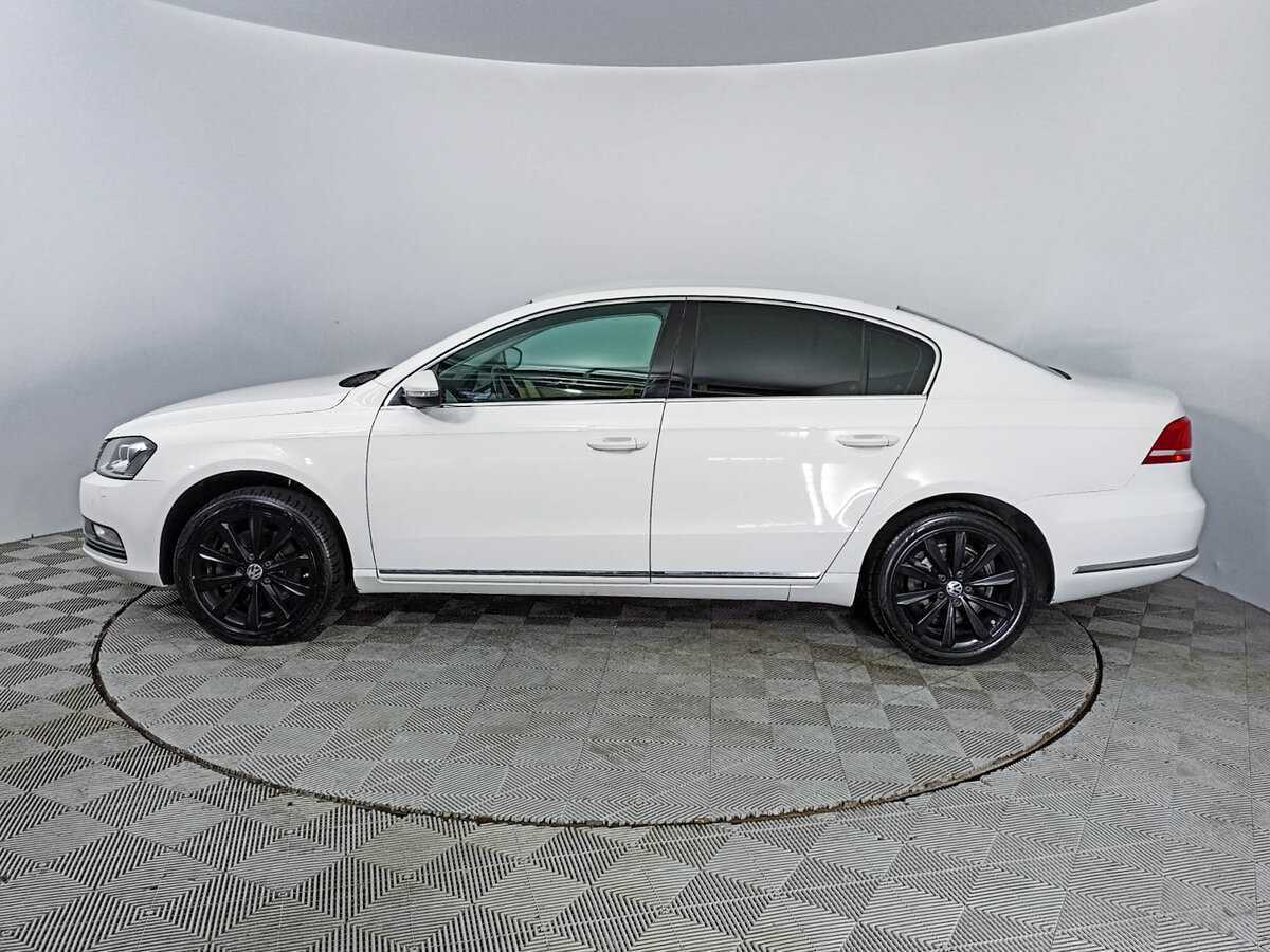 Купить Volkswagen Passat с пробегом. Фото: #7