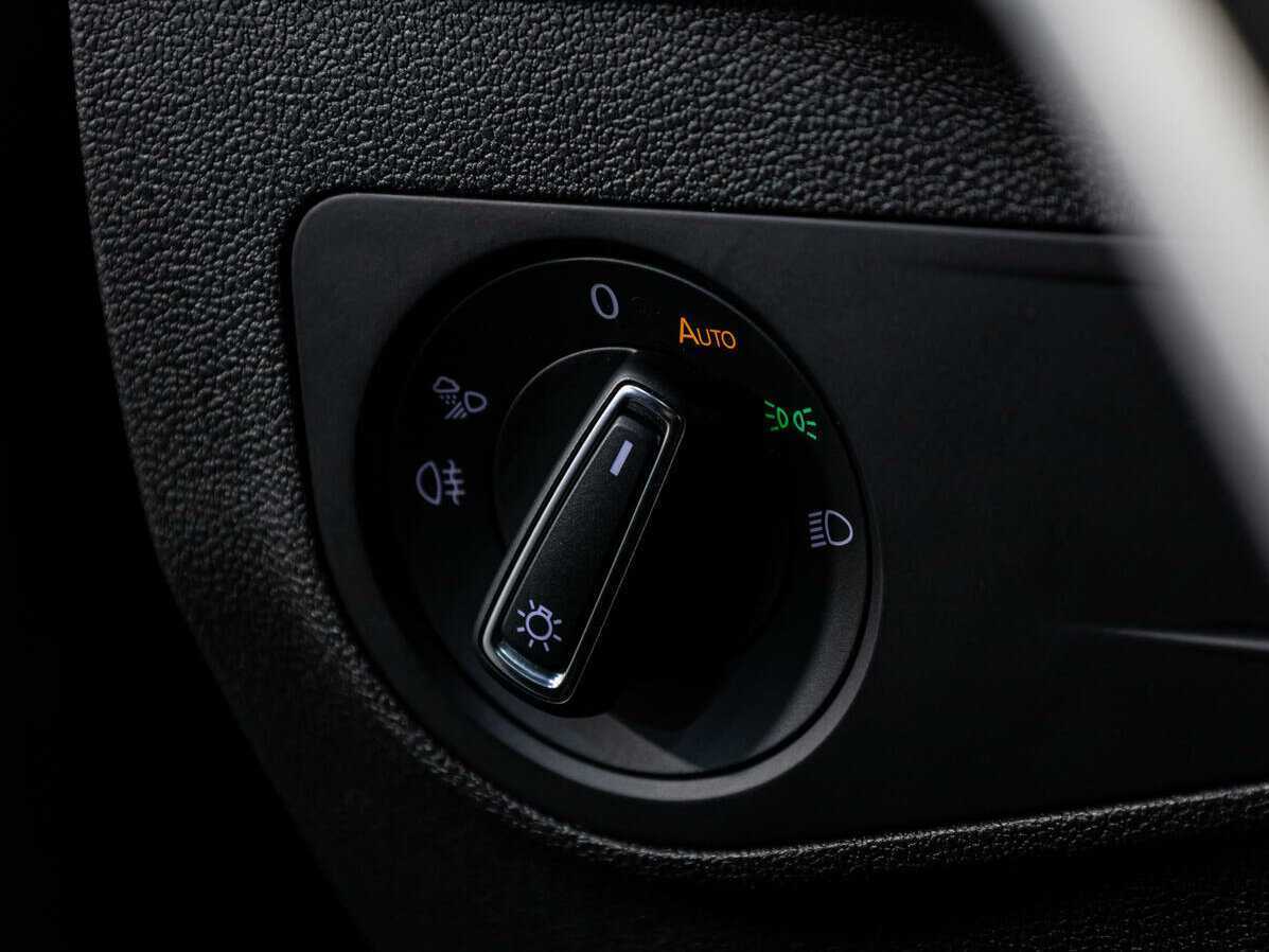 Купить Volkswagen Tiguan с пробегом. Фото: #18