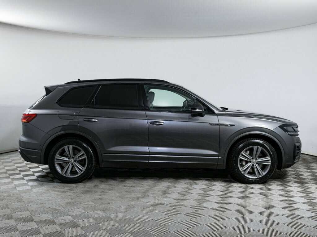 Купить Volkswagen Touareg с пробегом. Фото: #3