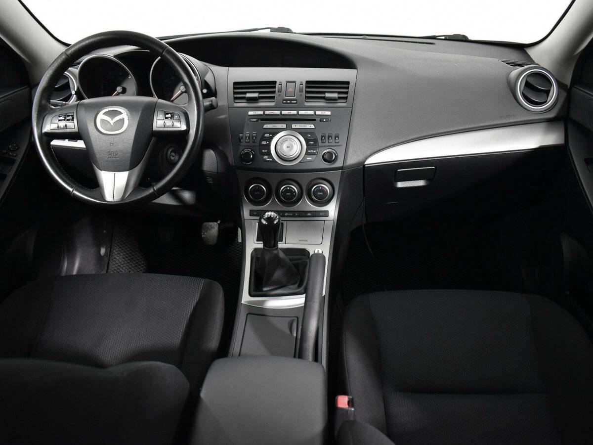 Купить Mazda 3 с пробегом. Фото: #9