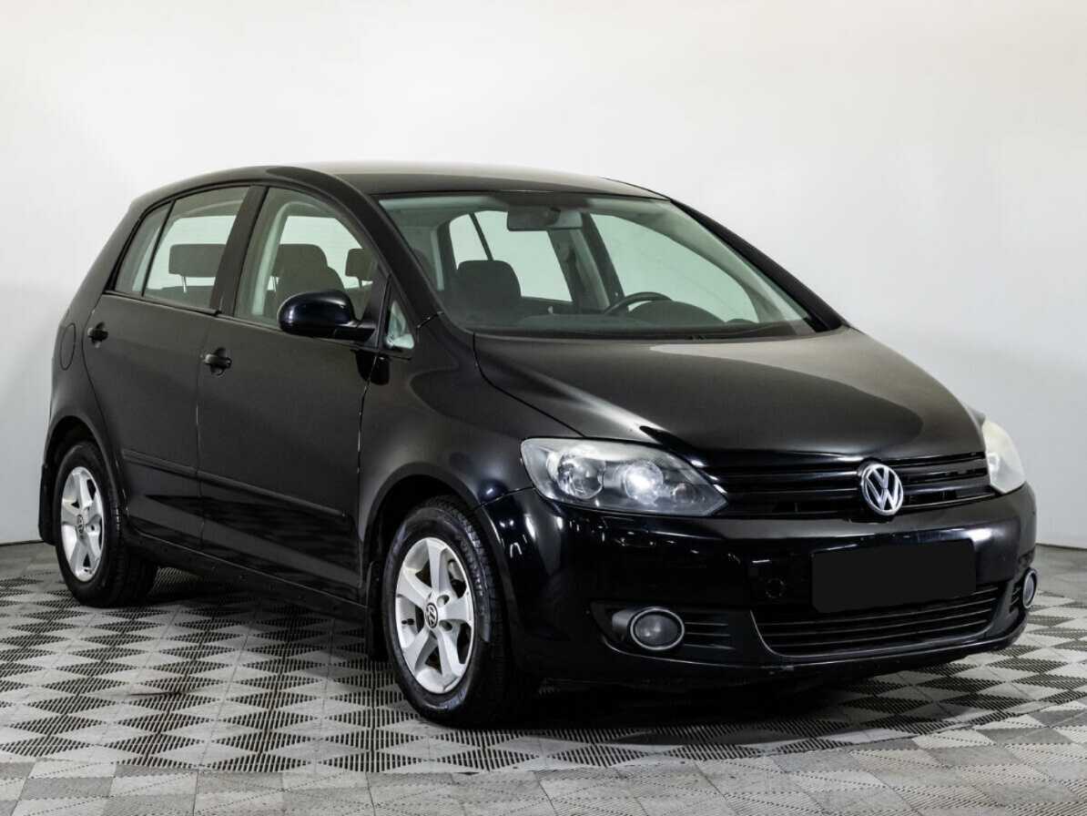 Купить Volkswagen Golf Plus с пробегом. Фото: #2