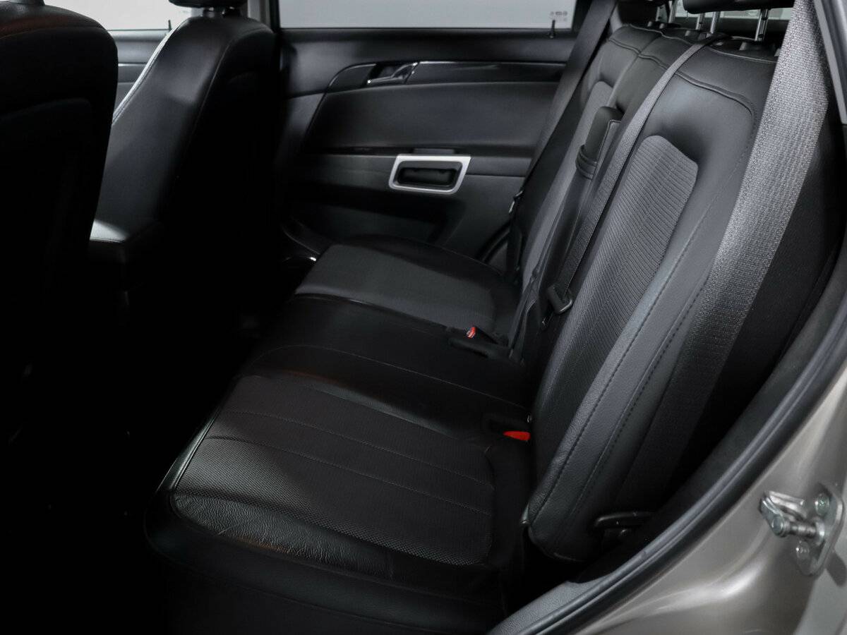 Купить Opel Antara с пробегом. Фото: #9