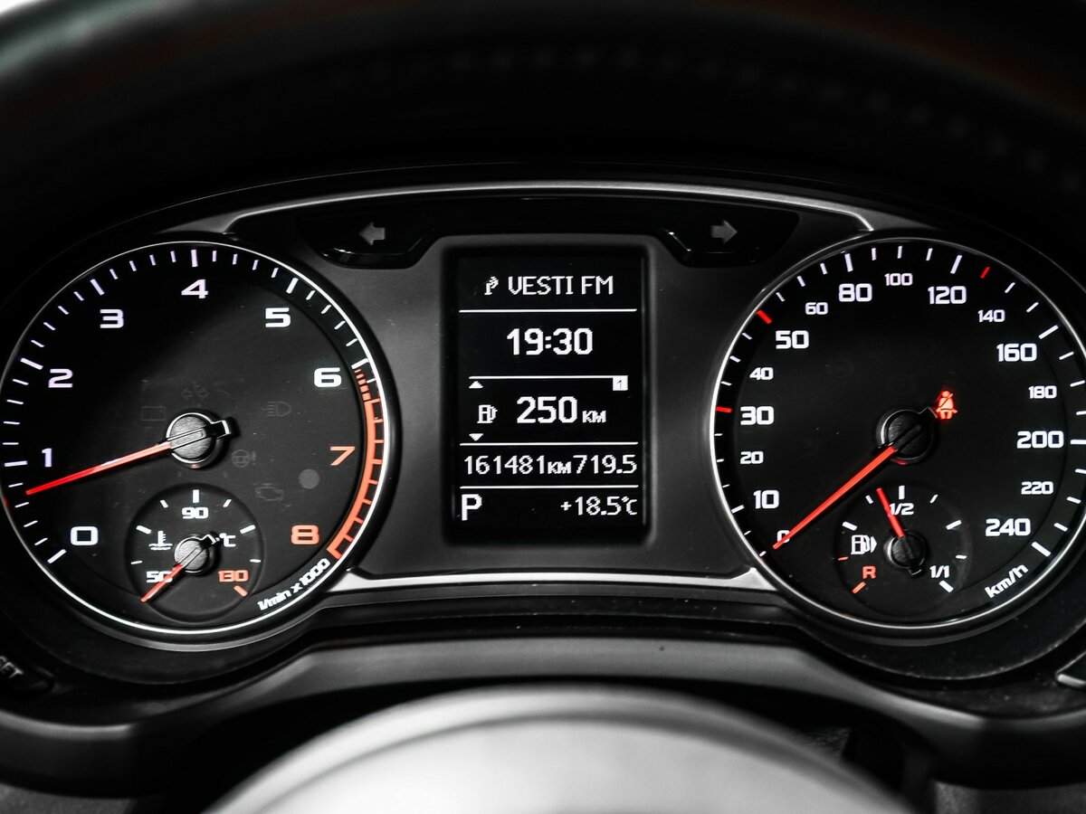 Купить Audi A1 с пробегом. Фото: #9