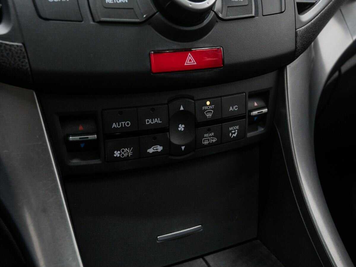 Купить Honda Accord с пробегом. Фото: #19