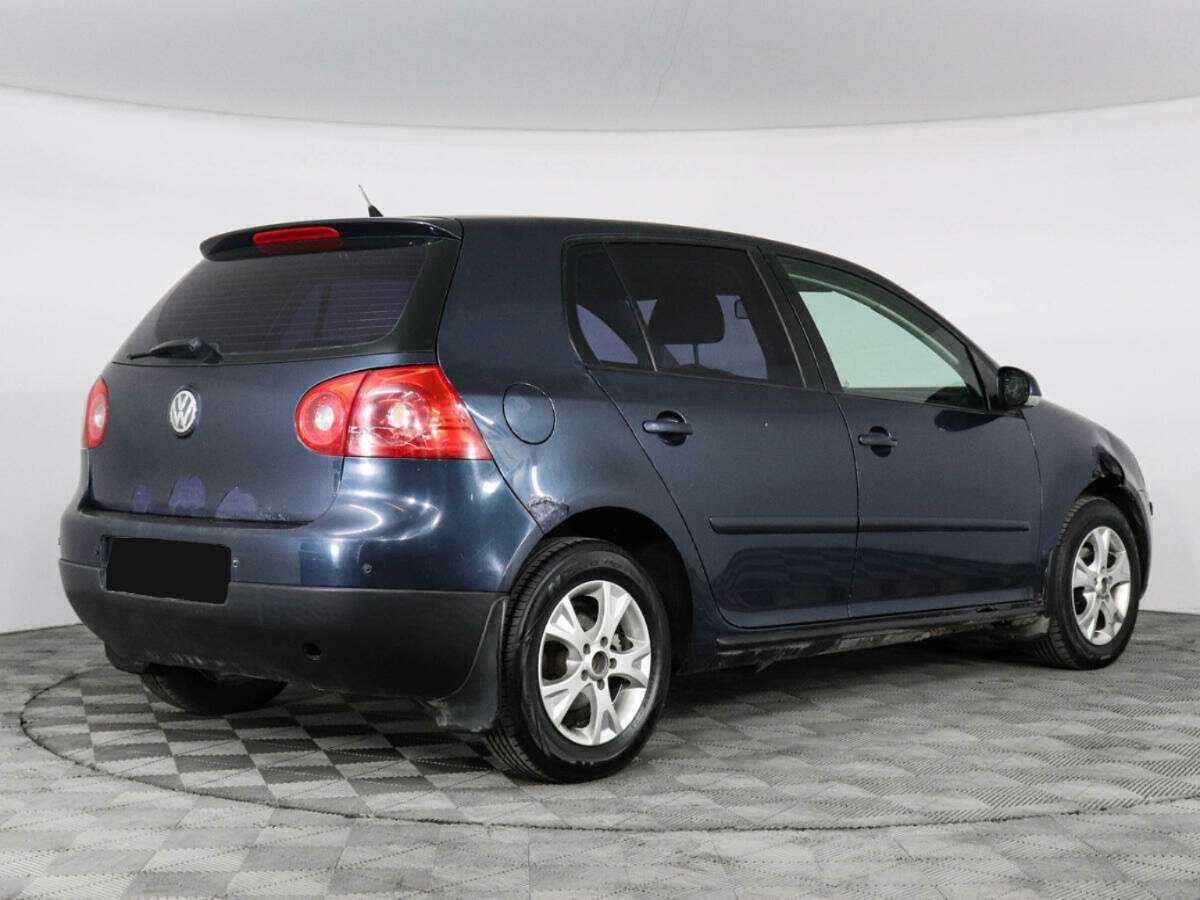 Купить Volkswagen Golf с пробегом. Фото: #2