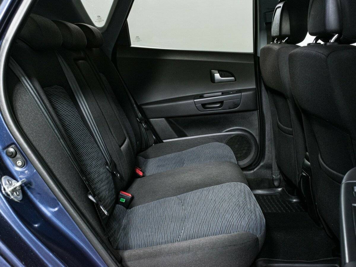 Купить Kia Ceed с пробегом. Фото: #9