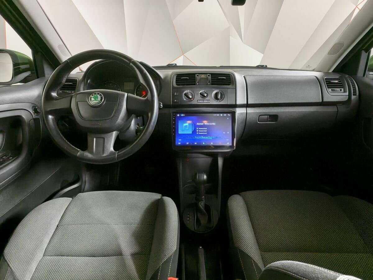 Купить Skoda Fabia с пробегом. Фото: #9