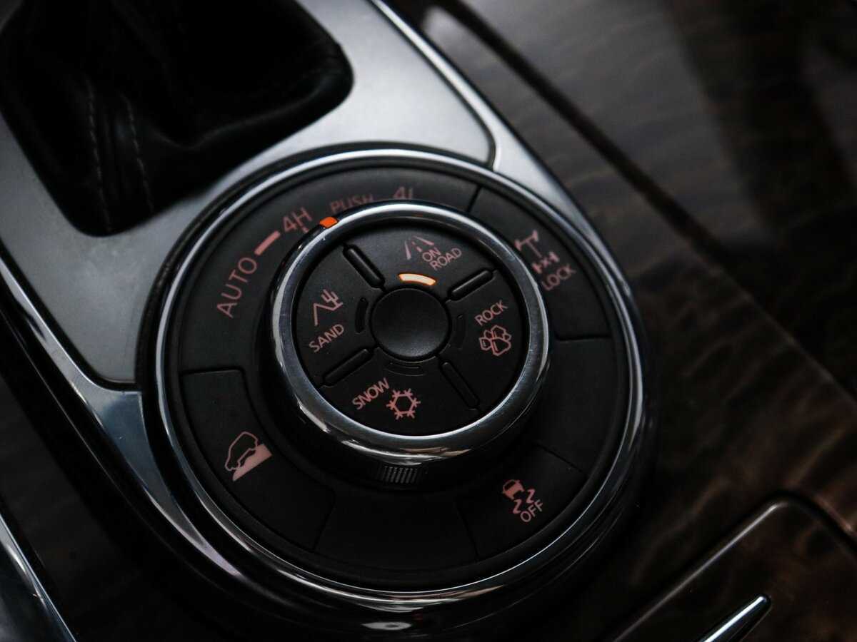 Купить Nissan Patrol с пробегом. Фото: #20