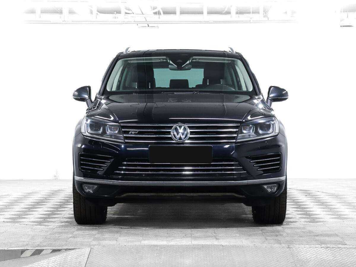 Купить Volkswagen Touareg с пробегом. Фото: #1