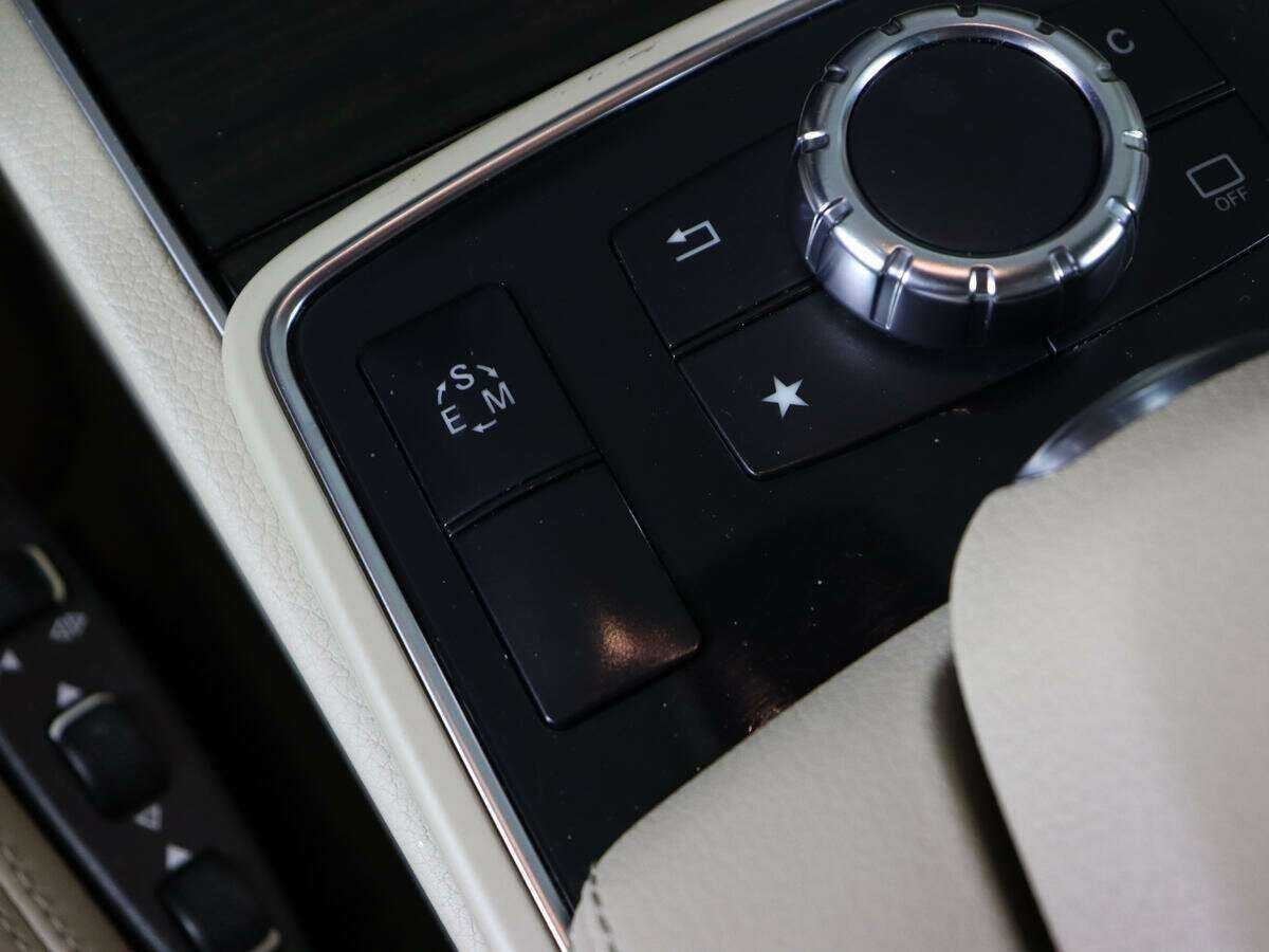 Купить Mercedes-Benz E-Класс с пробегом. Фото: #22