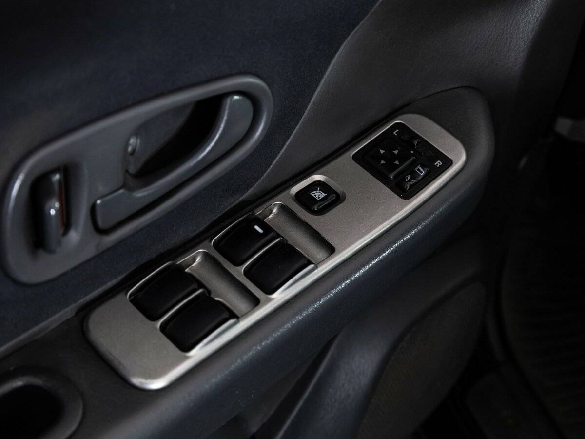 Купить Mitsubishi Pajero Sport с пробегом. Фото: #12