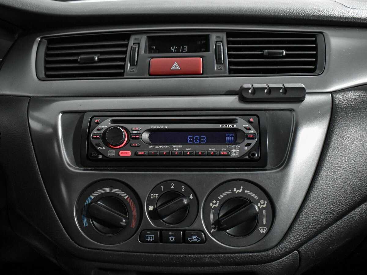 Купить Mitsubishi Lancer с пробегом. Фото: #11