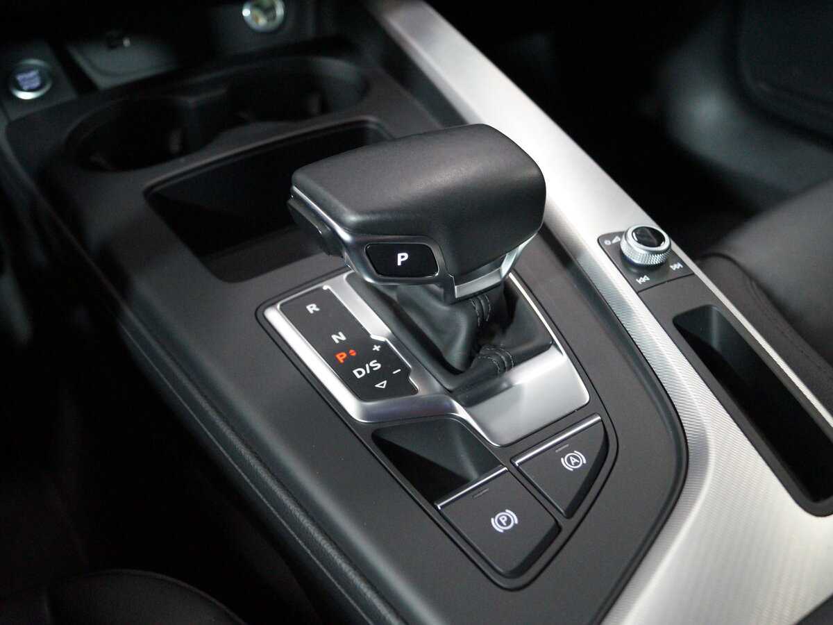 Купить Audi A4 с пробегом. Фото: #24